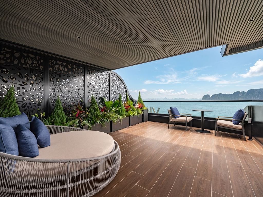 VIP Honeymoon Suite With Terrace